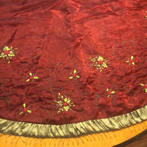 Other - Vintage Tulle Tree Skirt w/Beads, Embroidery & Ribbon 50” Circumference